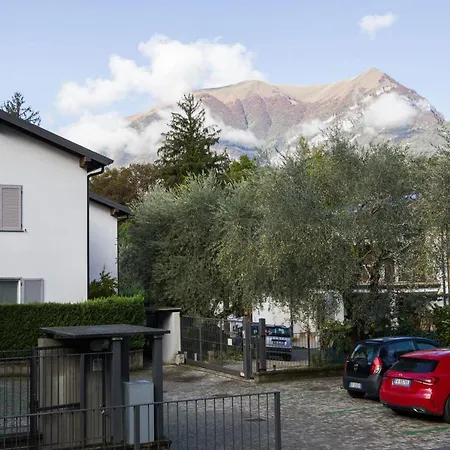 Con Giardino E Parcheggio Privato Апартаменты Белладжо