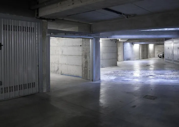 Con Giardino E Parcheggio Privato 公寓 *