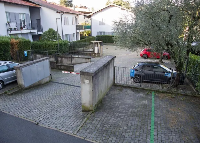Con Giardino E Parcheggio Privato 公寓 *