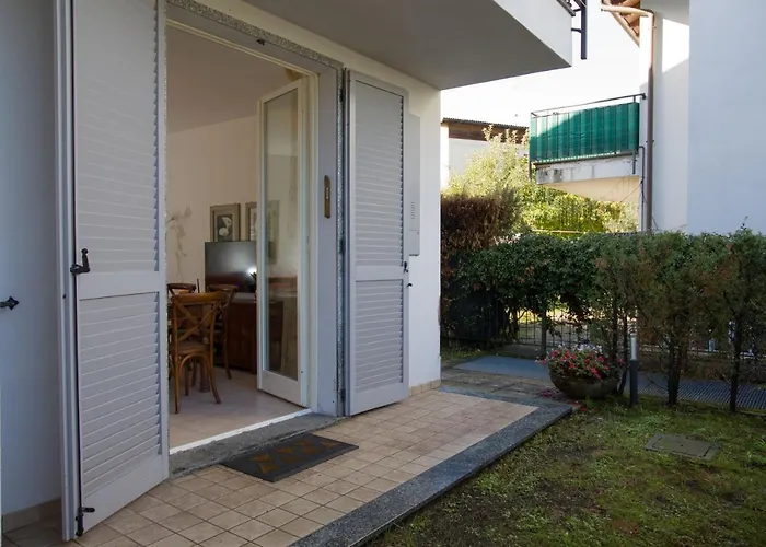 Con Giardino E Parcheggio Privato 公寓 *
